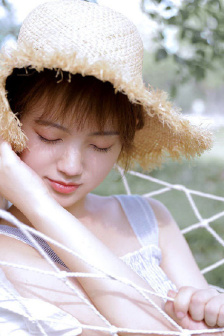 可以强互动女性脱卸衣服游戏